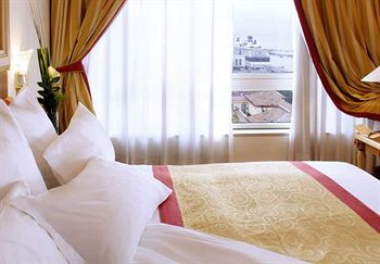 Renaissance Naples Mediterraneo