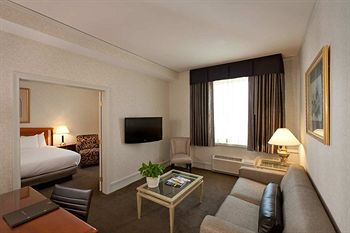 Hilton Cincinnati Netherland Plaza