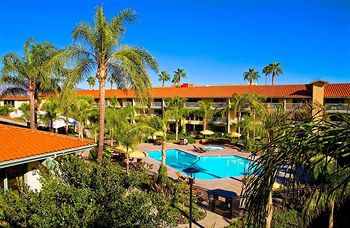 DoubleTree by Hilton Ontario Airport