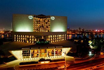 Sheraton Dubai Creek Hotel & Towers