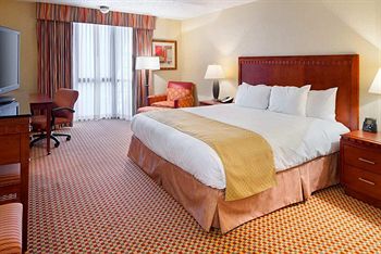 DoubleTree by Hilton Dallas Near the Galleria