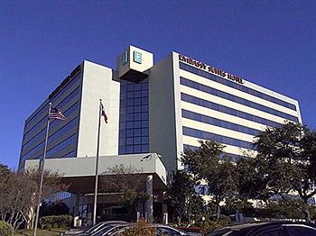 Embassy Suites San Antonio – International Airport