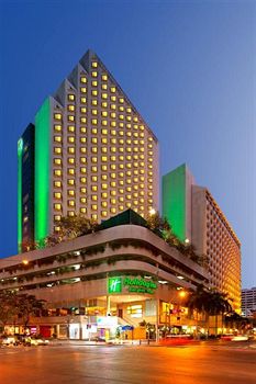 Holiday Inn Bangkok Silom
