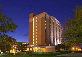 Courtyard by Marriott Alexandria Pentagon South