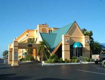 Howard Johnson St Petersburg Beach Resort