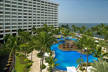 Sofitel Philippine Plaza Manila