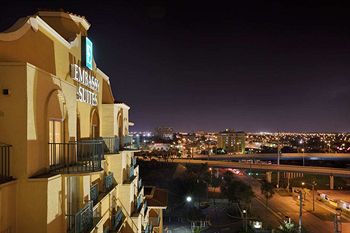 Embassy Suites Miami International Airport