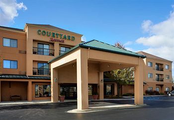 Courtyard by Marriott Detroit Utica